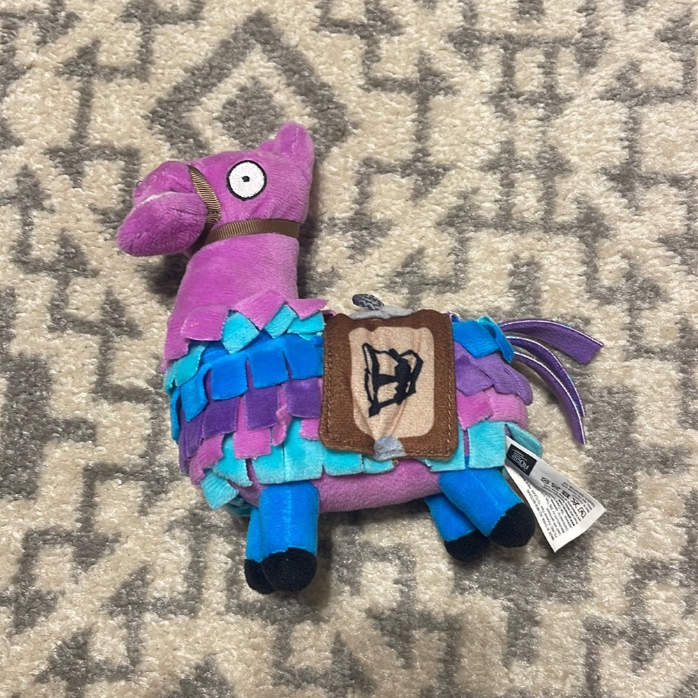Fortnite Llama